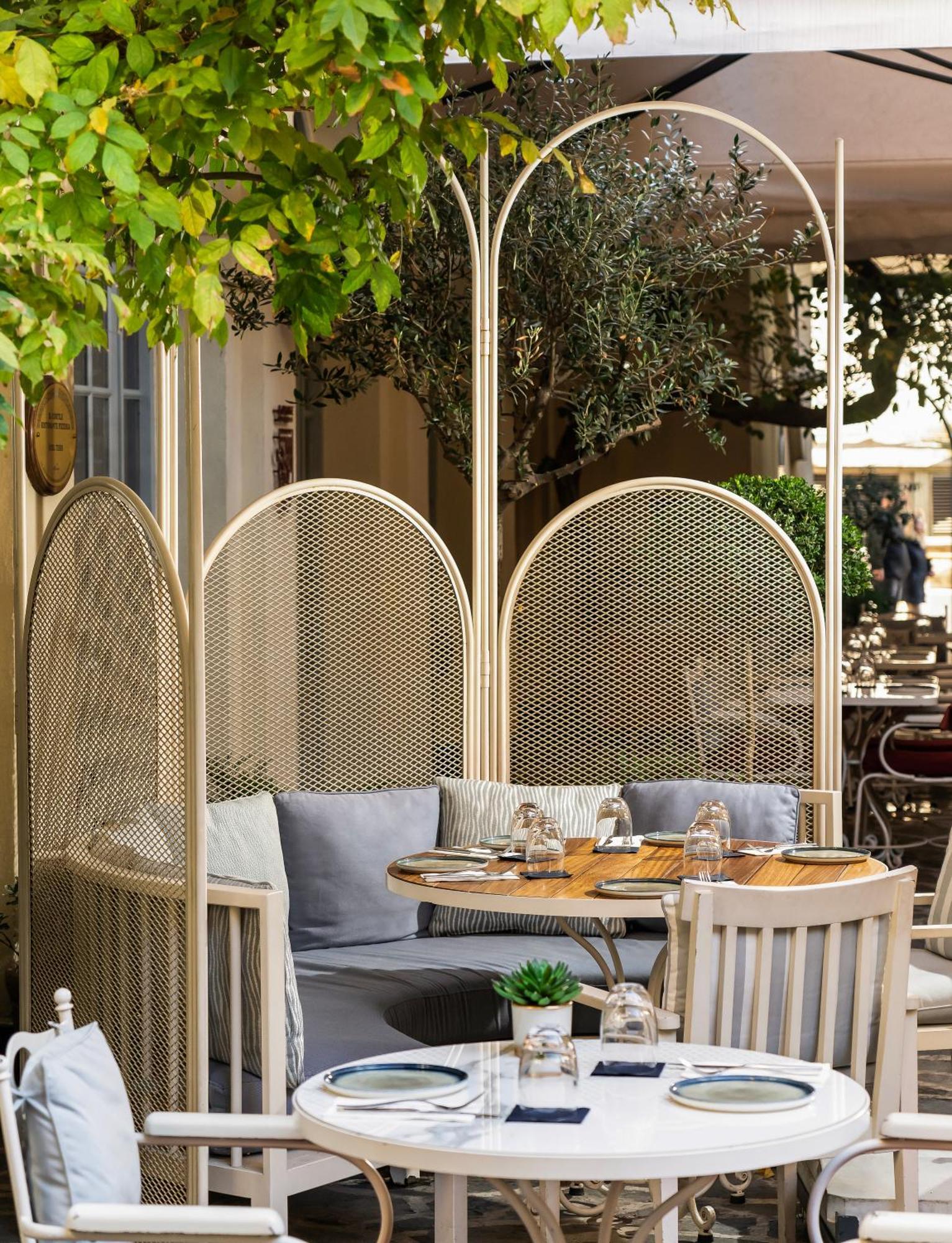 איסטמבול Ecole St. Pierre Hotel מראה חיצוני תמונה
