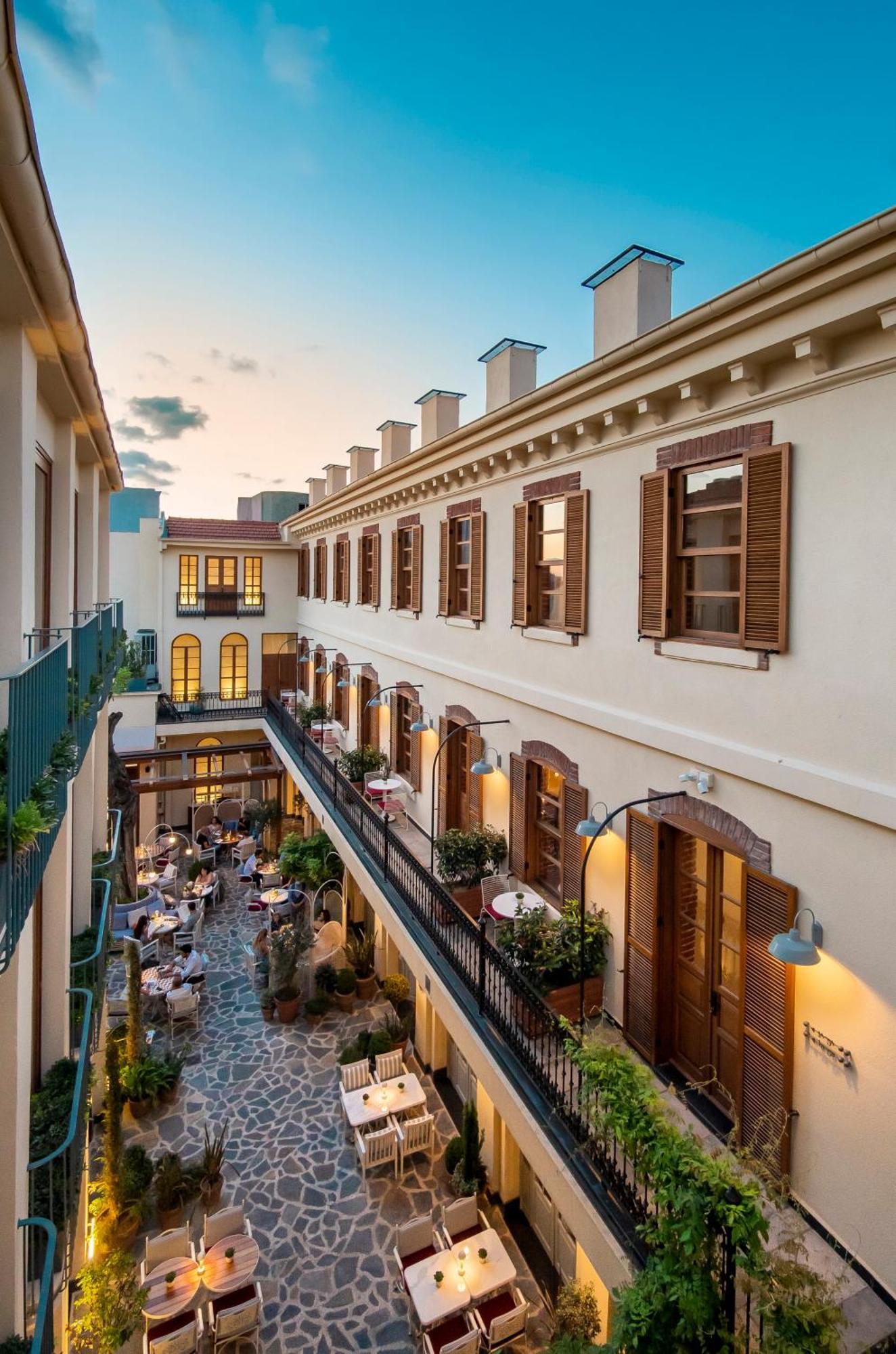 איסטמבול Ecole St. Pierre Hotel מראה חיצוני תמונה